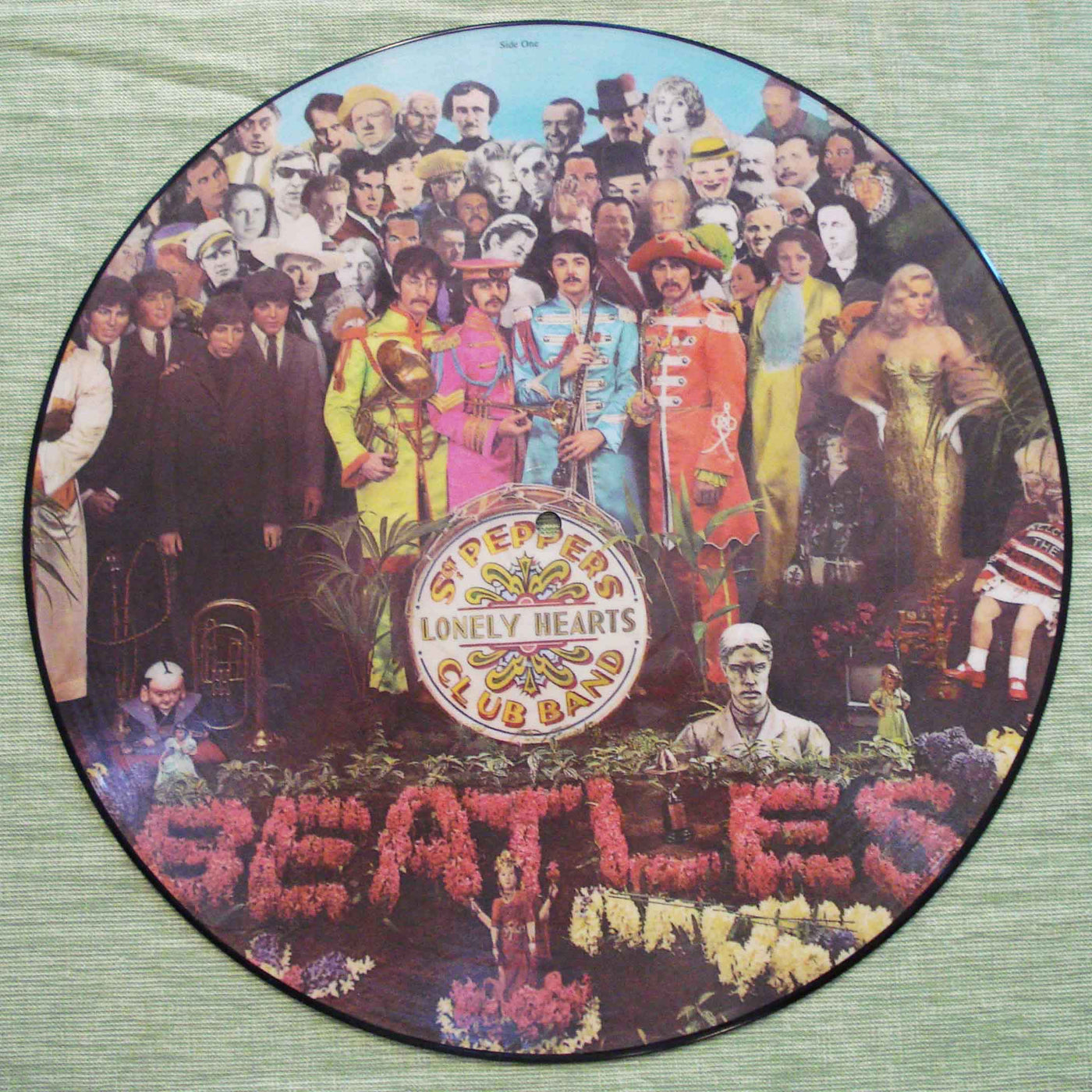 The Beatles - Sargeant Pepper's Lonely Hearts Club Band - Germany Import Picture Disc