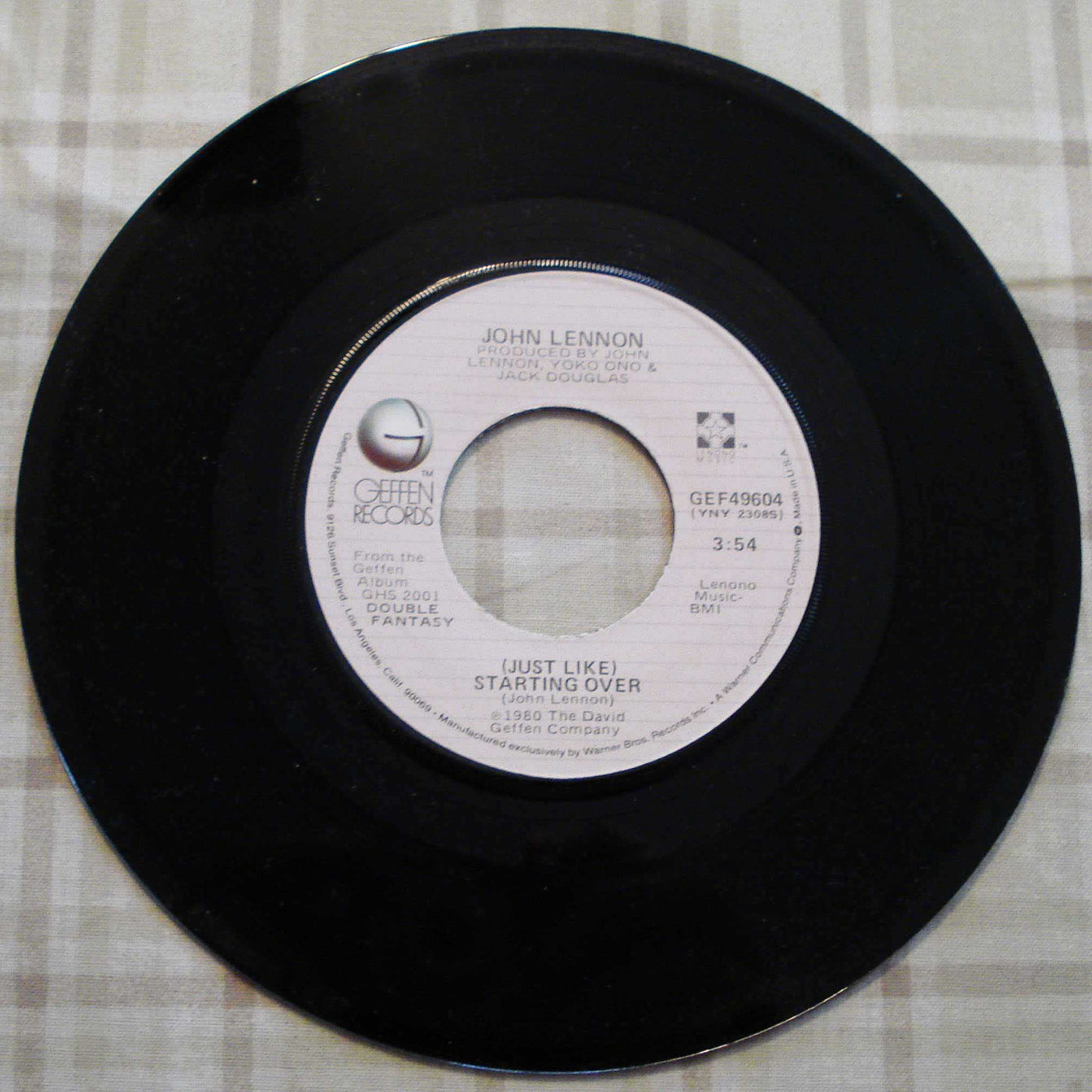 John Lennon - Just Like Starting Over - Yoko Ono - Kiss Kiss Kiss (1980) Vinyl Single 45rpm GEF49604