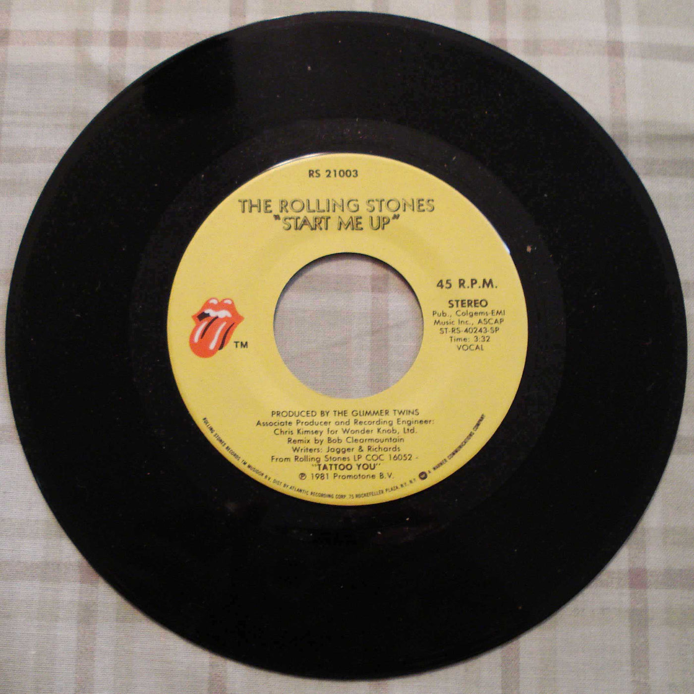 Rolling Stones - Start Me Up-No Use In Crying (1981) Vinyl Single 45rpm RS 21003